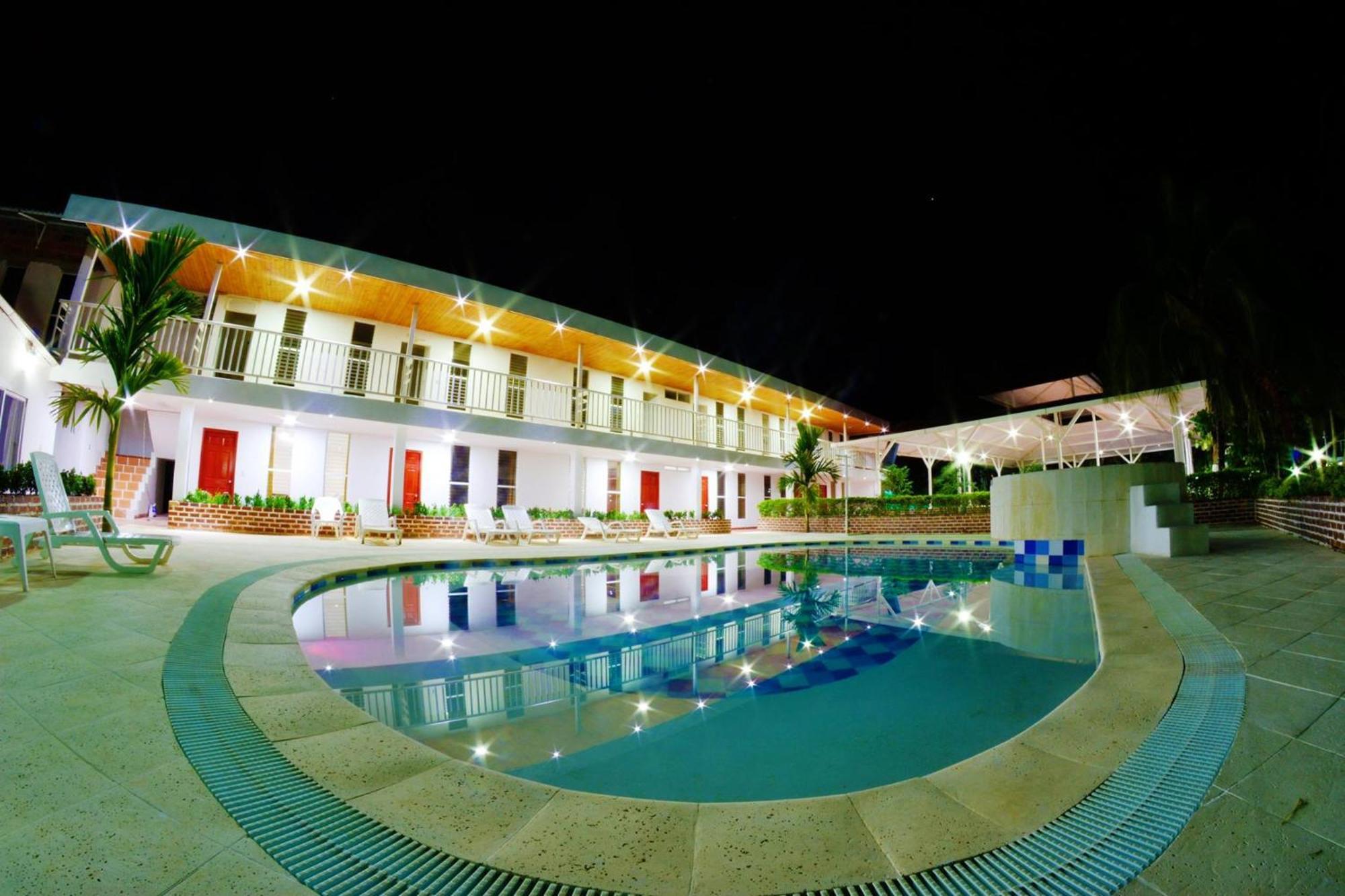 Centro Vacacional & Hotel Campestre Lago Center Aguazul Exterior foto